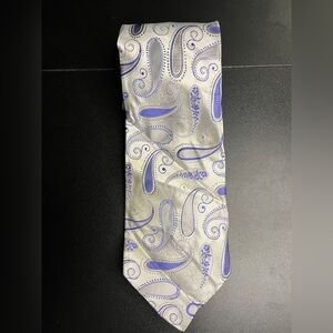 CHELSEA by ROBERT TALBOTT Silver Purple Paisley Silk Tie 60"‎